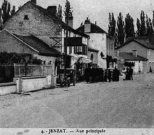 Rue - Photo de Jenzat, Village de la Vallée de la Sioule